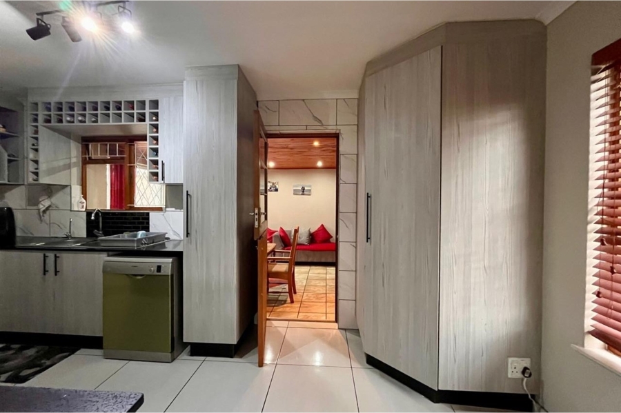 3 Bedroom Property for Sale in Windsor Park Estate Western Cape